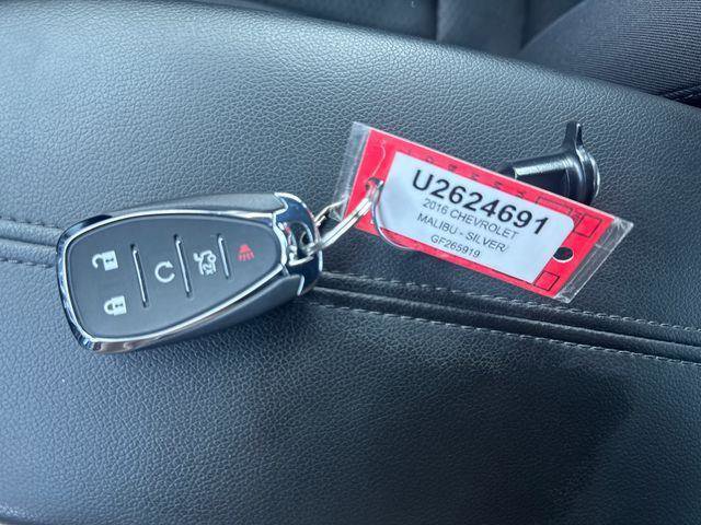Used 2016 Chevrolet Malibu LT image 22
