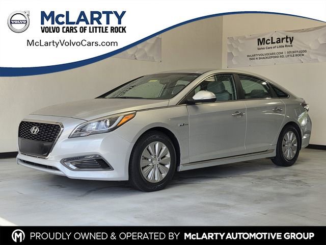 Used 2016 Hyundai Sonata SE image 1