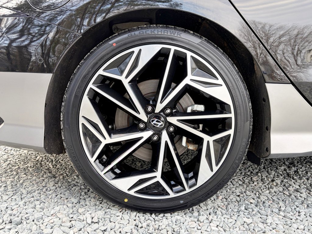 Used 2023 Hyundai Ioniq 6 Limited image 35