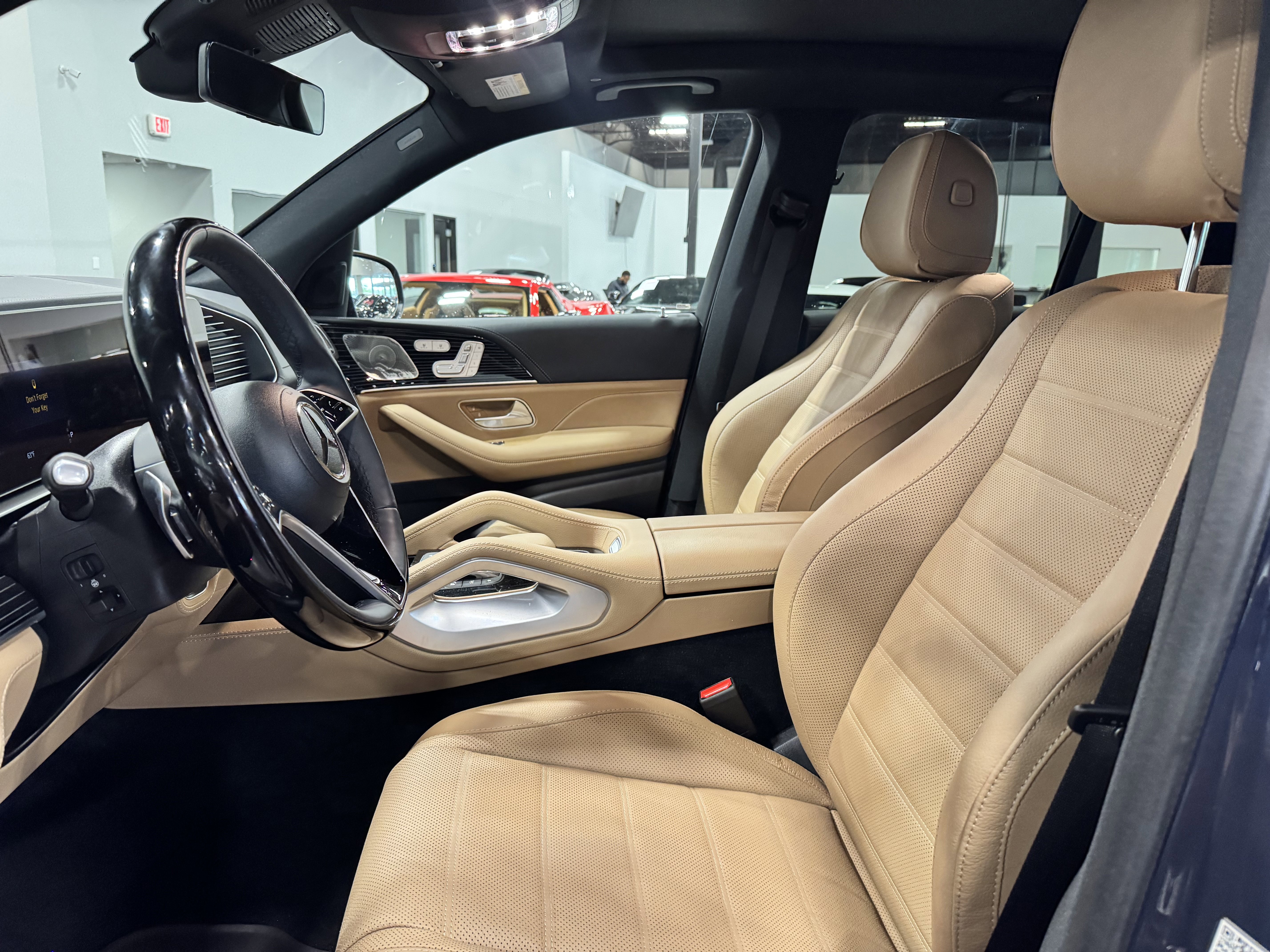 Used 2024 Mercedes-Benz GLE 350 4MATIC image 24