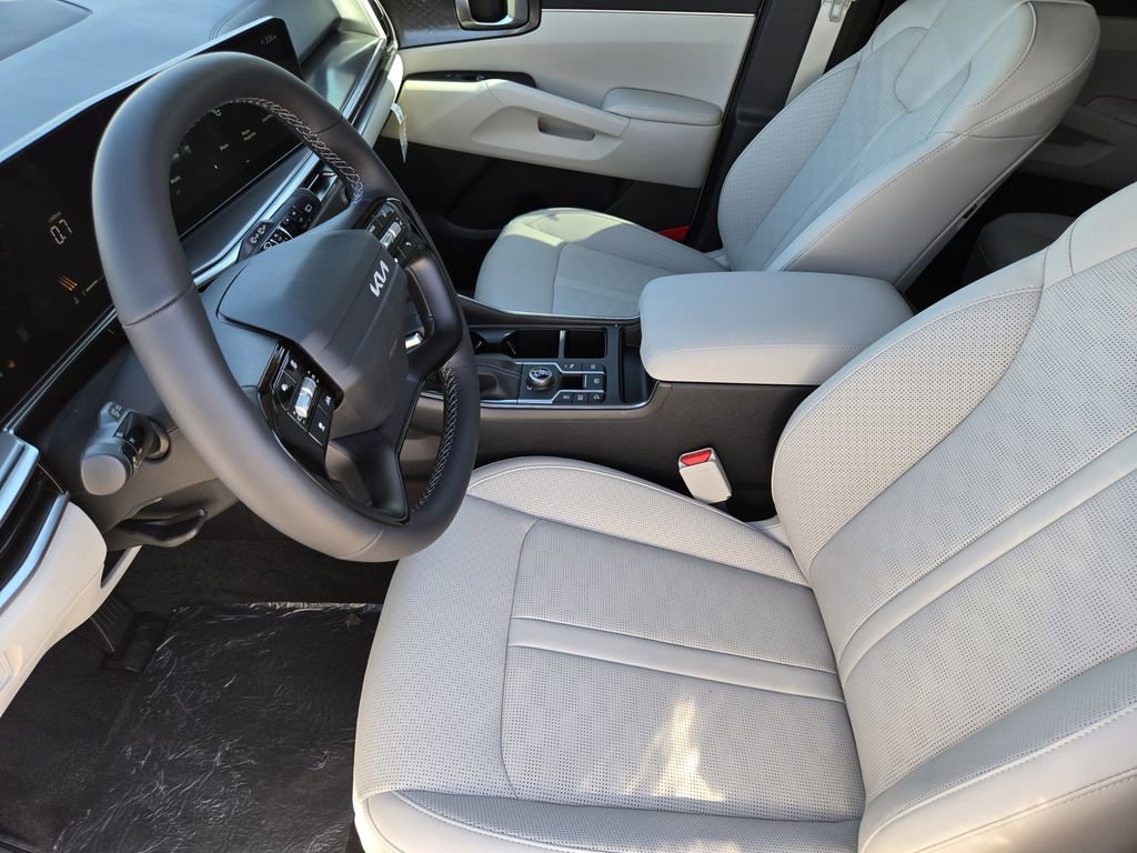New 2026 Kia Sorento S FWD image 9
