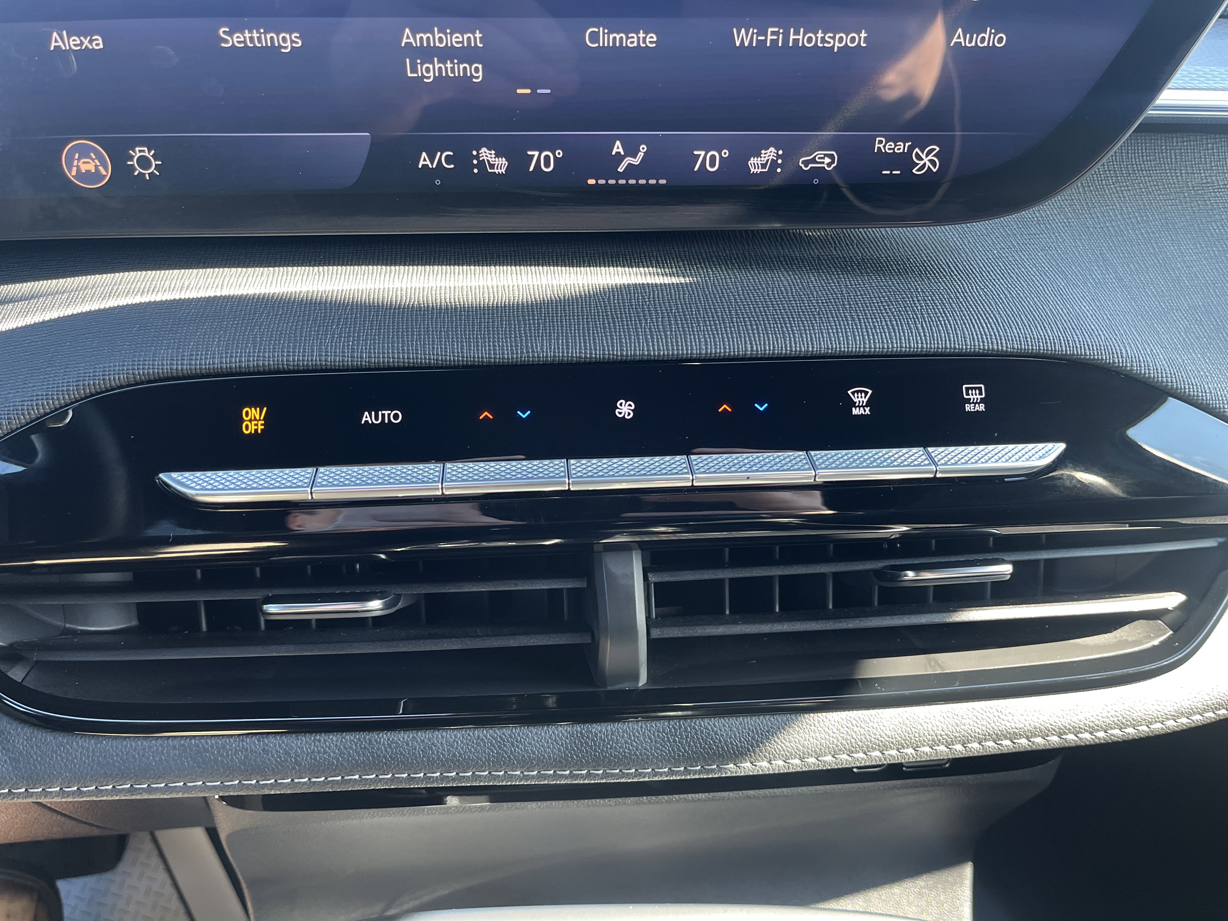 Used 2025 Buick Enclave Sport Touring w/ LPO, Floor Liner Package image 33