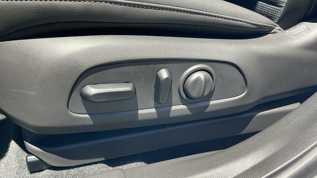 Used 2024 Buick Envista Preferred w/ Convenience I Package image 11