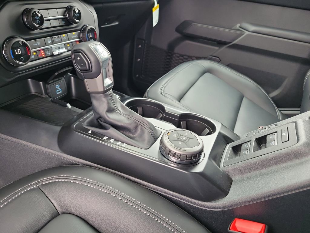 New 2025 Ford Bronco Outer Banks image 29