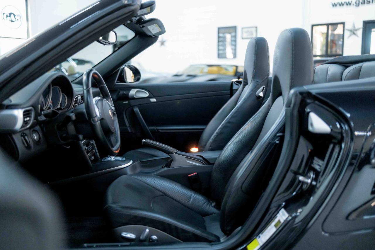 Used 2011 Porsche 911 Turbo S image 41