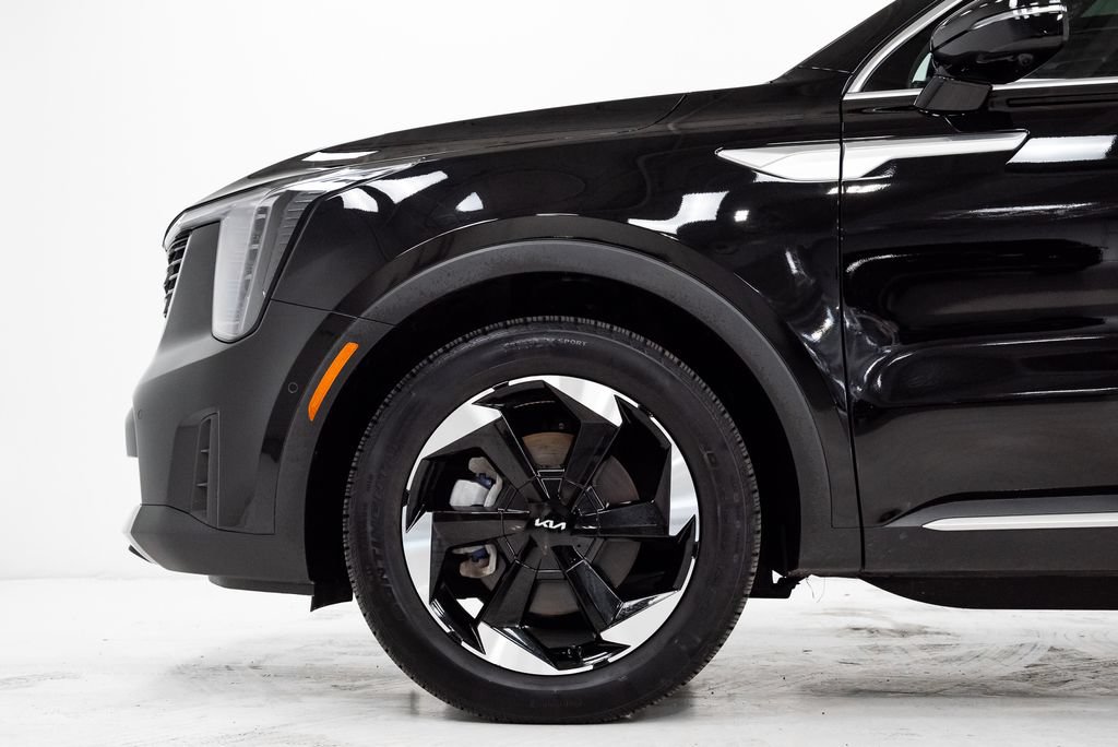 Certified 2025 Kia Sorento SX Prestige AWD/4WD image 32