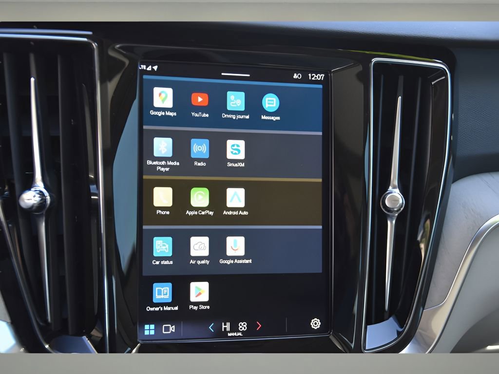 Used 2025 Volvo S60 B5 Plus FWD image 19