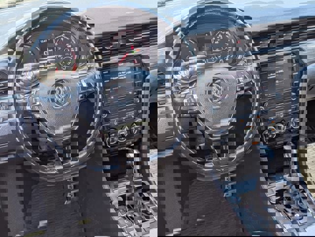 Used 2020 Volkswagen Passat 2.0T R-Line FWD image 12