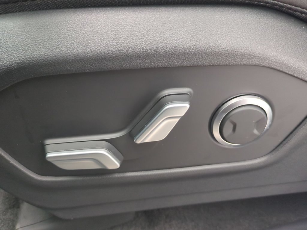 New 2027 Hyundai Santa Fe XRT AWD/4WD image 24
