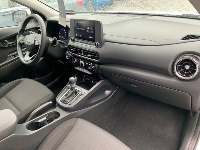 Certified 2023 Hyundai Kona SEL AWD/4WD image 11