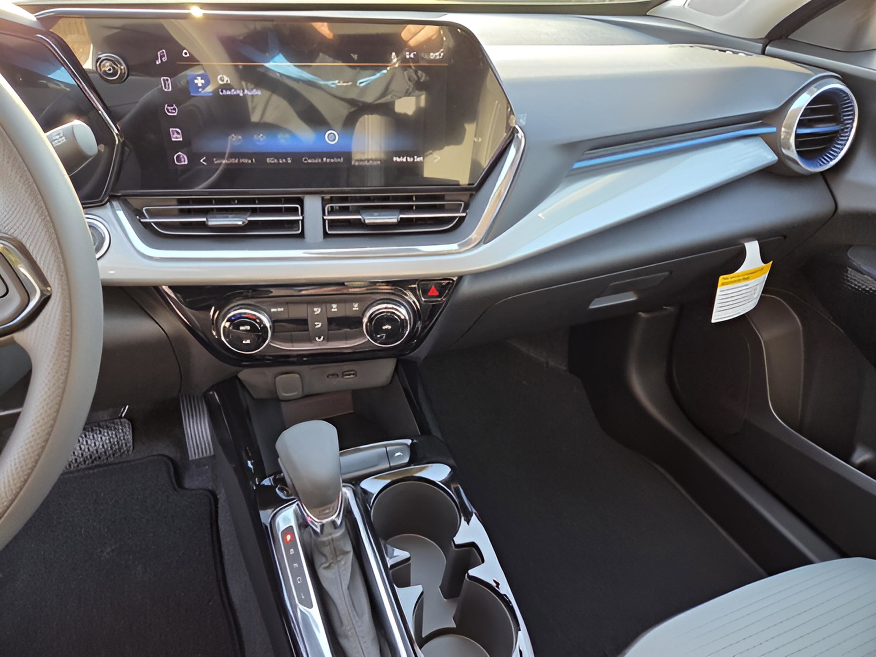 New 2026 Chevrolet Trax LT image 6