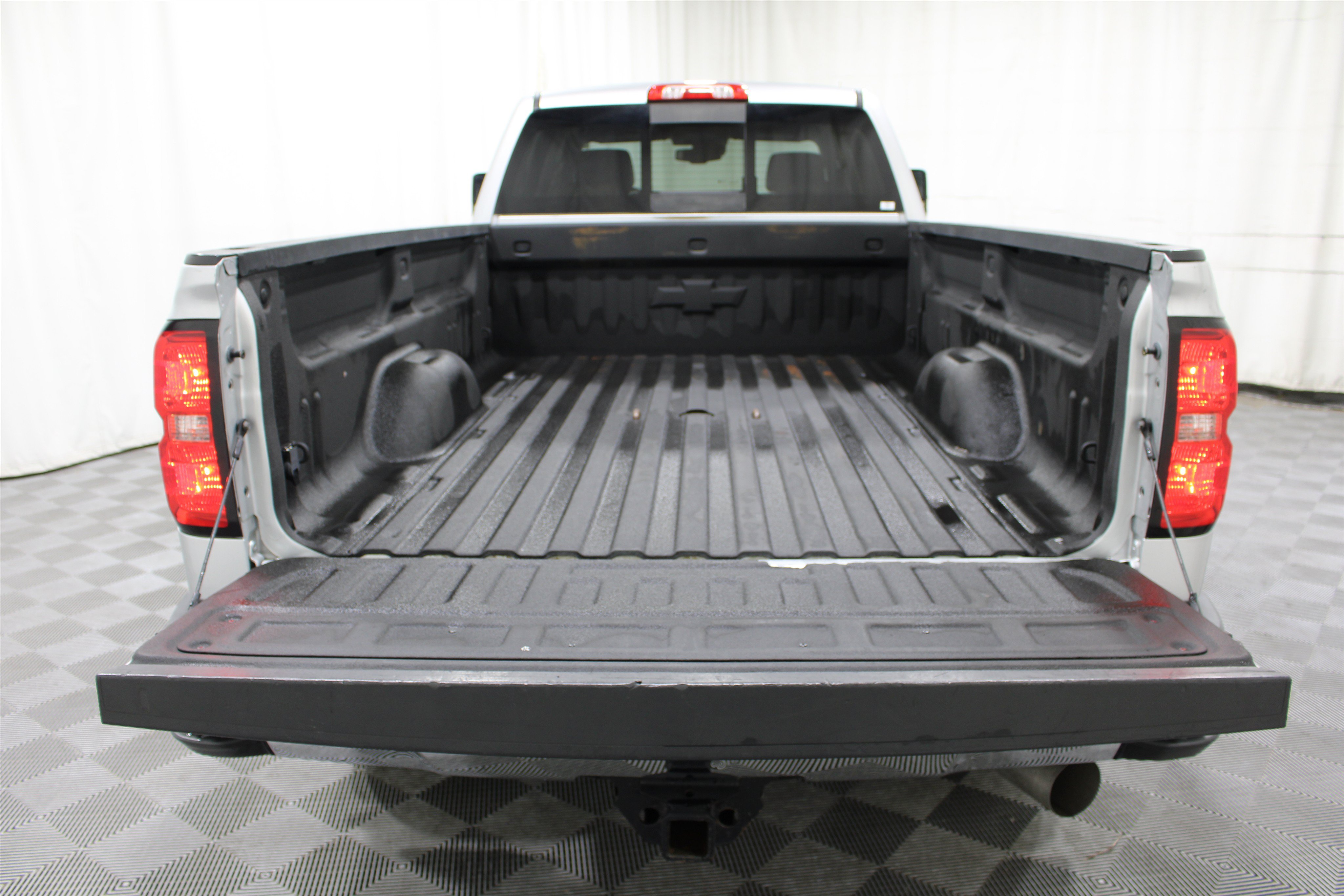Used 2018 Chevrolet Silverado 2500 LTZ w/ Duramax Plus Package AWD/4WD image 22