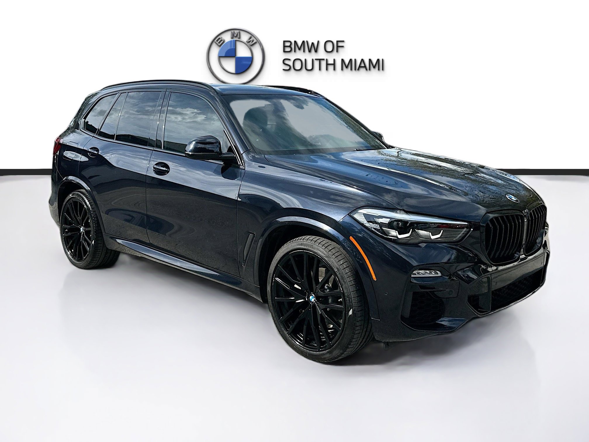 Used 2020 BMW X5 xDrive40i w/ M Sport Package image 1