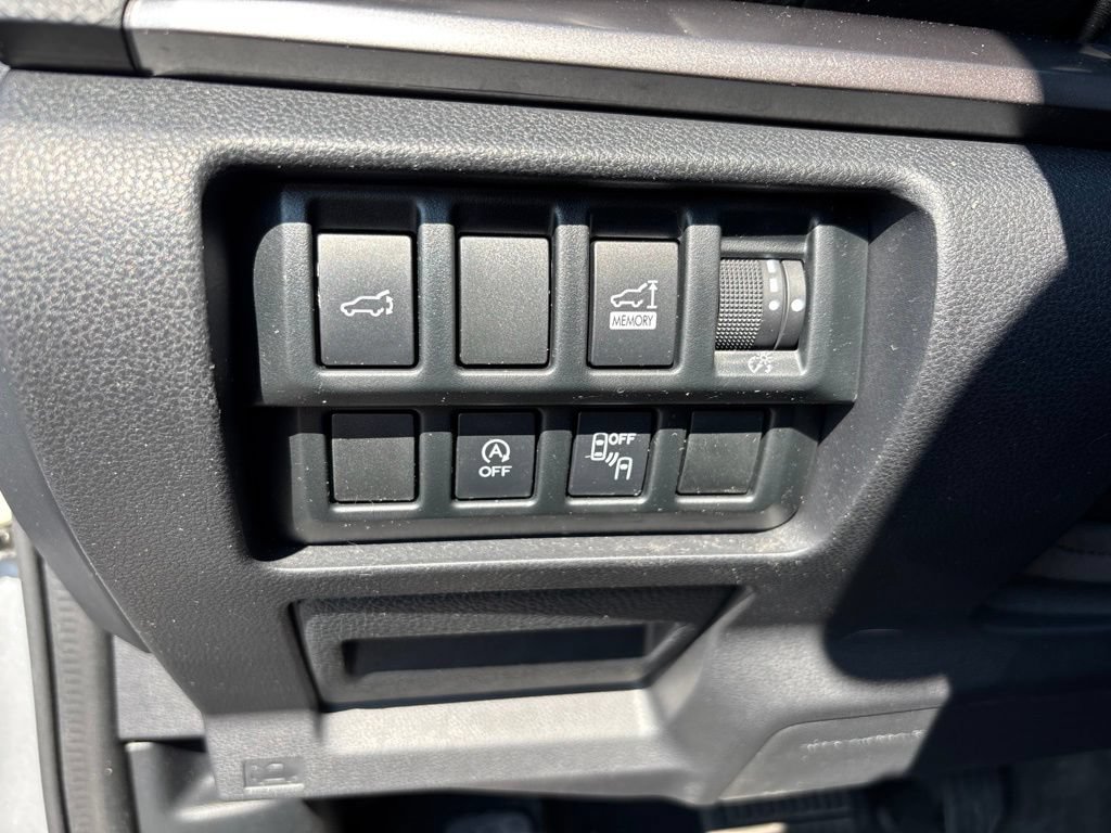 Used 2019 Subaru Forester Premium AWD/4WD image 13