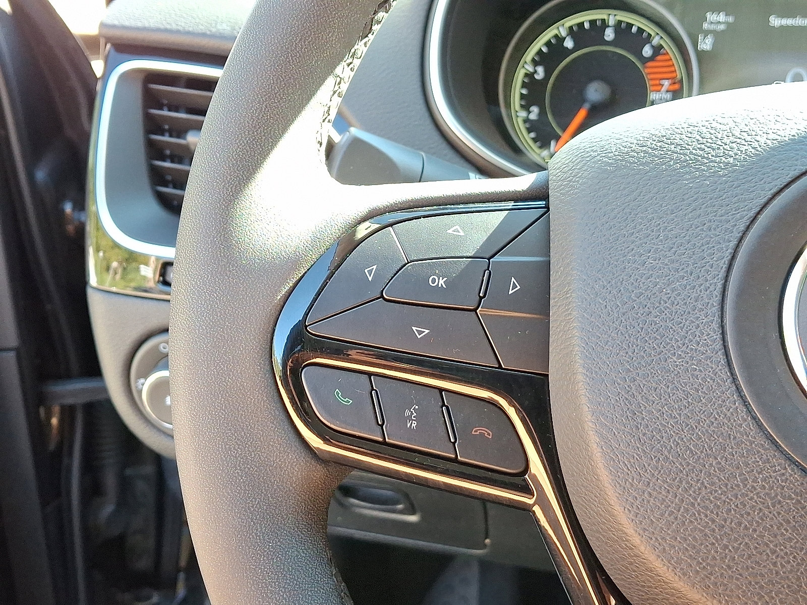 Certified 2023 Jeep Cherokee Altitude Lux image 22