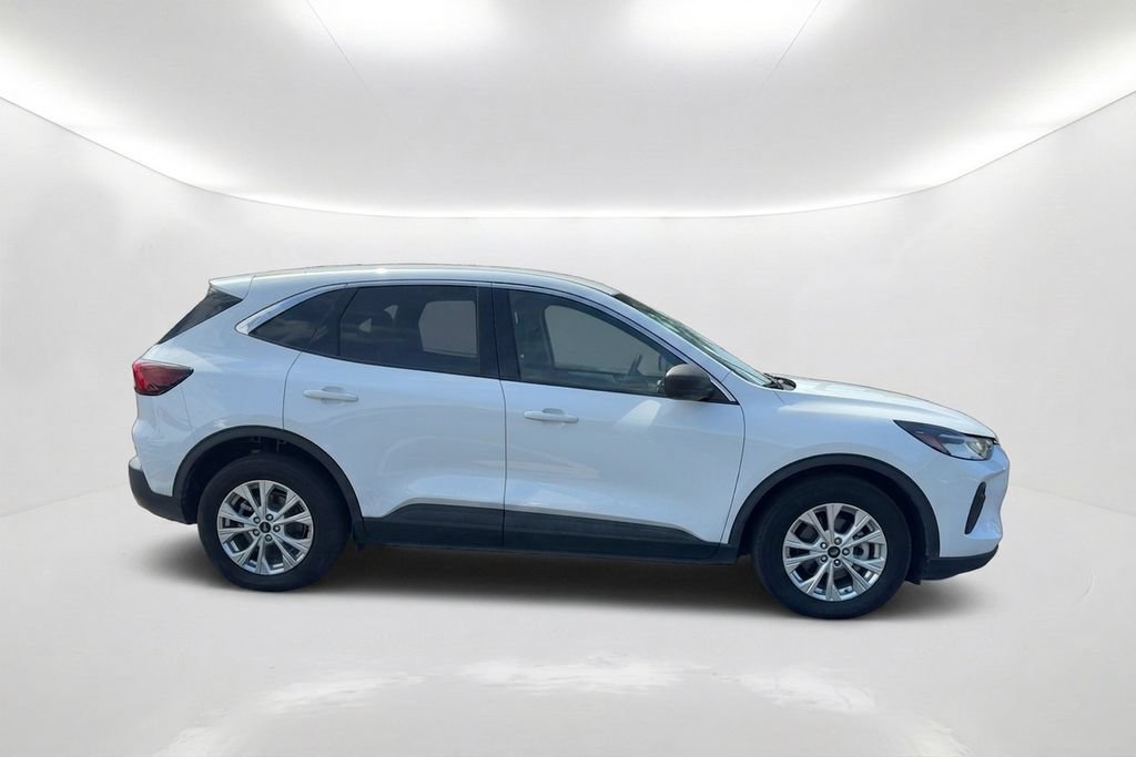 Used 2023 Ford Escape Active FWD image 4