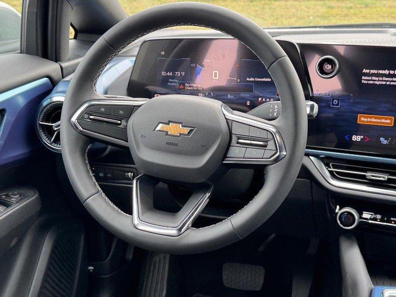 New 2026 Chevrolet Equinox EV LT FWD image 7