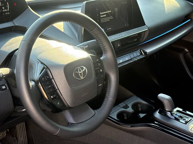 Used 2023 Toyota Prius XLE FWD image 17