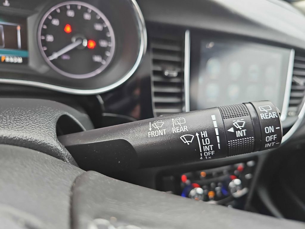 Used 2018 Buick Encore Essence image 41