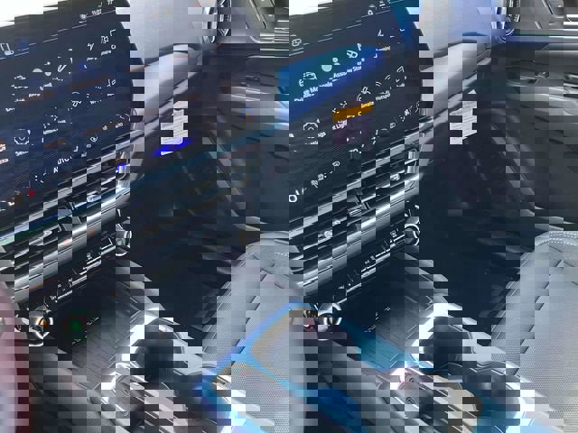 New 2025 Chevrolet Equinox EV LT image 27