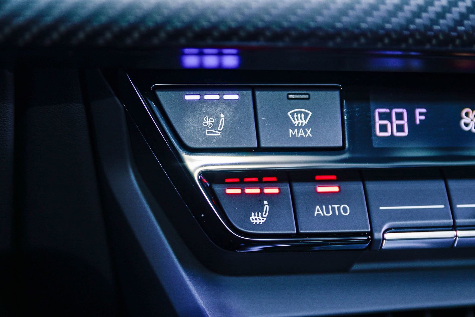 Used 2022 Audi e-tron GT Prestige w/ Prestige Package image 28