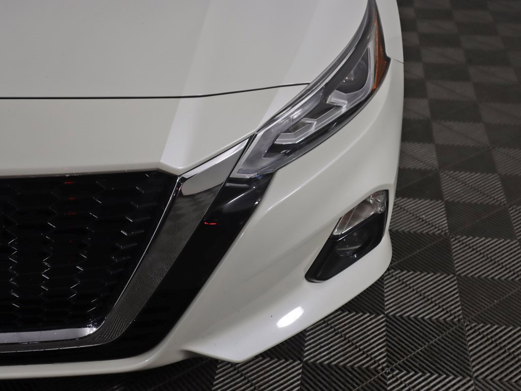 Used 2020 Nissan Altima 2.0 Platinum image 14