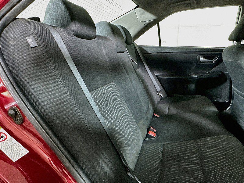 Used 2017 Toyota Camry LE FWD image 25