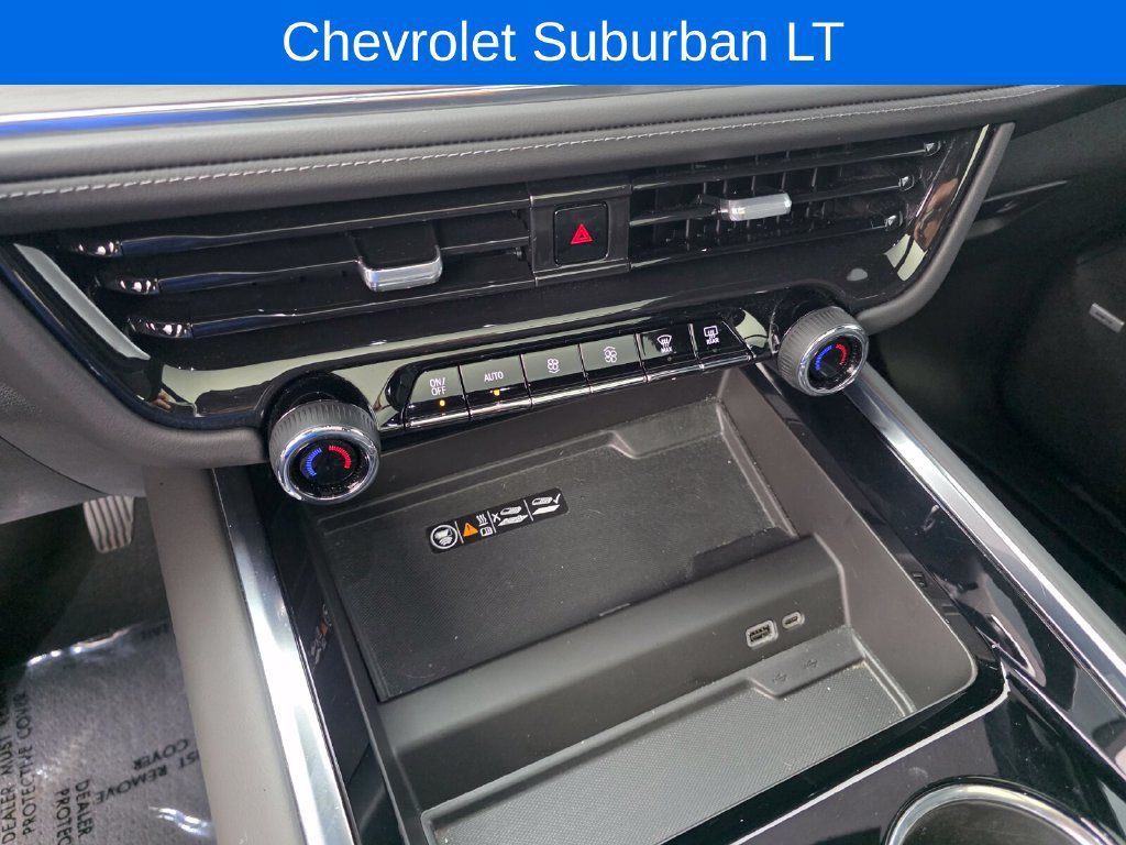 Used 2025 Chevrolet Suburban LT w/ Comfort Package RWD image 25