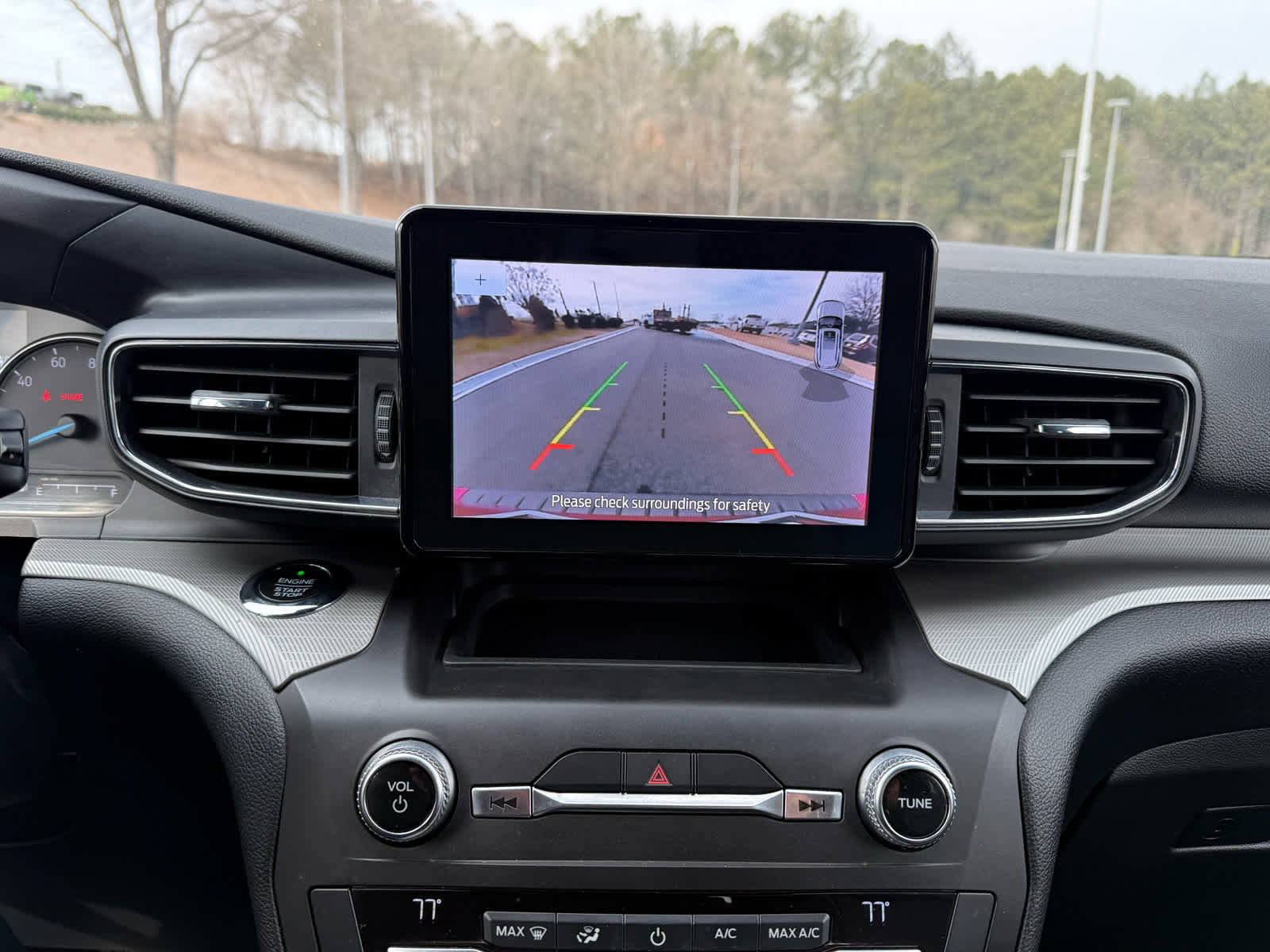 Used 2020 Ford Explorer XLT w/ Equipment Group 202A image 19