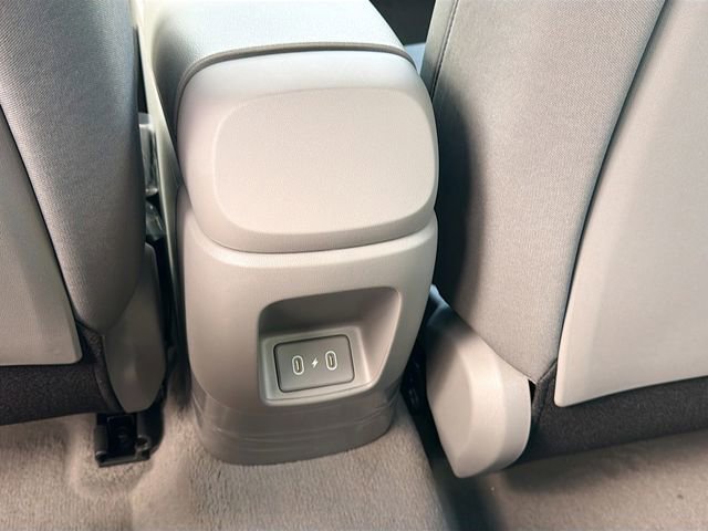 New 2026 Hyundai Elantra SE image 24