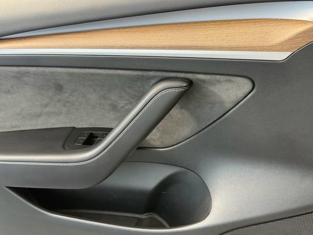 Used 2023 Tesla Model 3 Standard Range RWD image 18