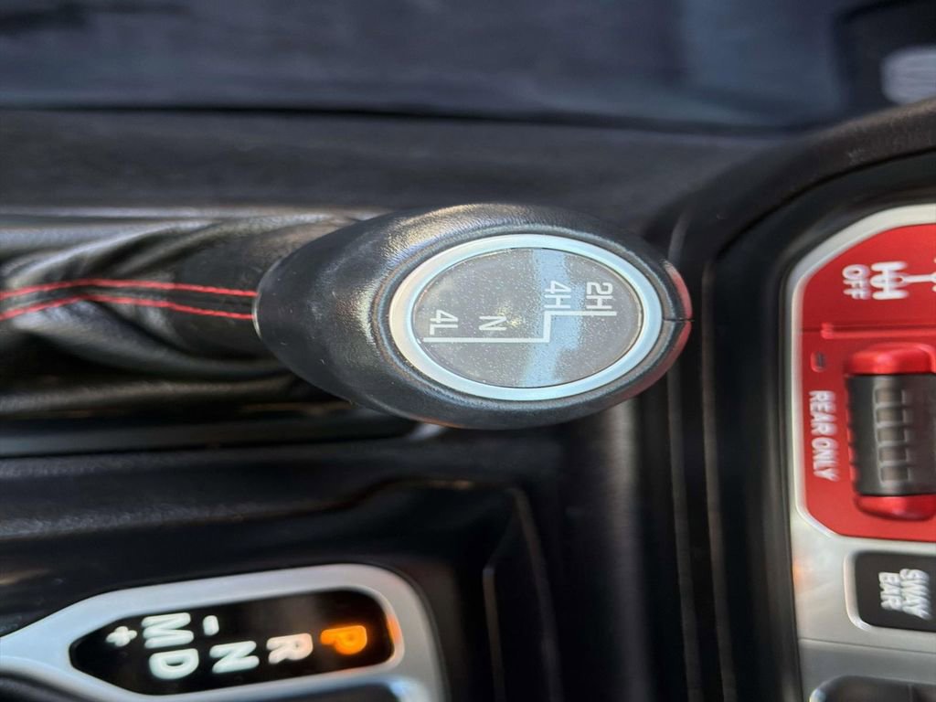 Used 2018 Jeep Wrangler Unlimited Rubicon image 28