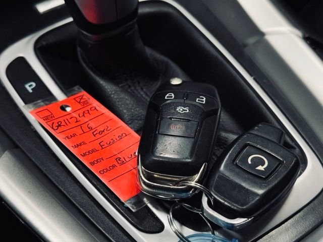 Used 2016 Ford Fusion SE w/ SE Cold Weather Package image 33