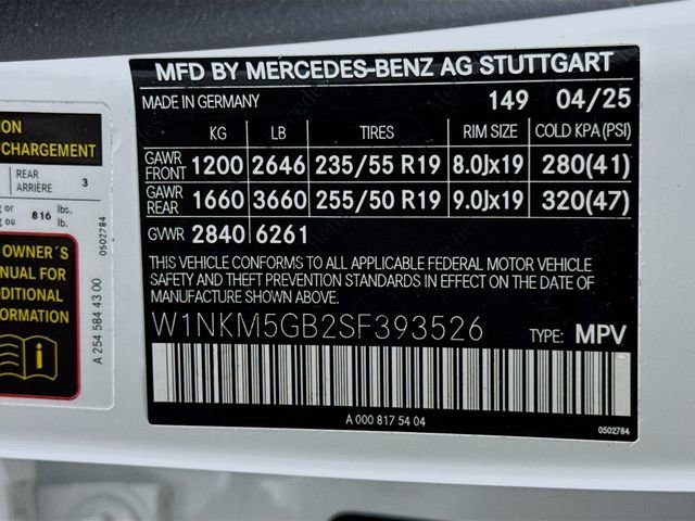 Used 2025 Mercedes-Benz GLC 350e 4MATIC image 32