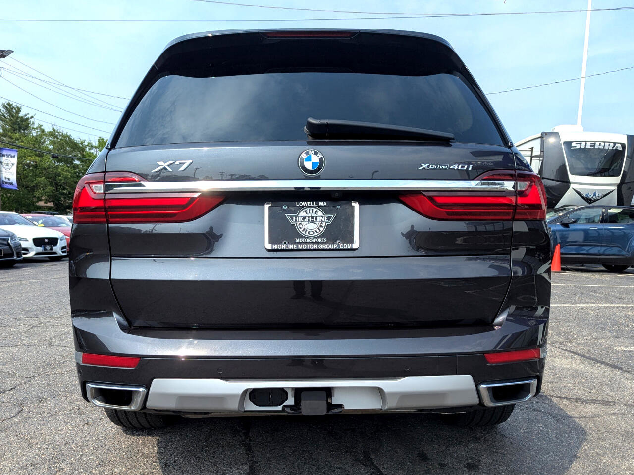 Used 2022 BMW X7 xDrive40i w/ Luxury Seating Package image 9