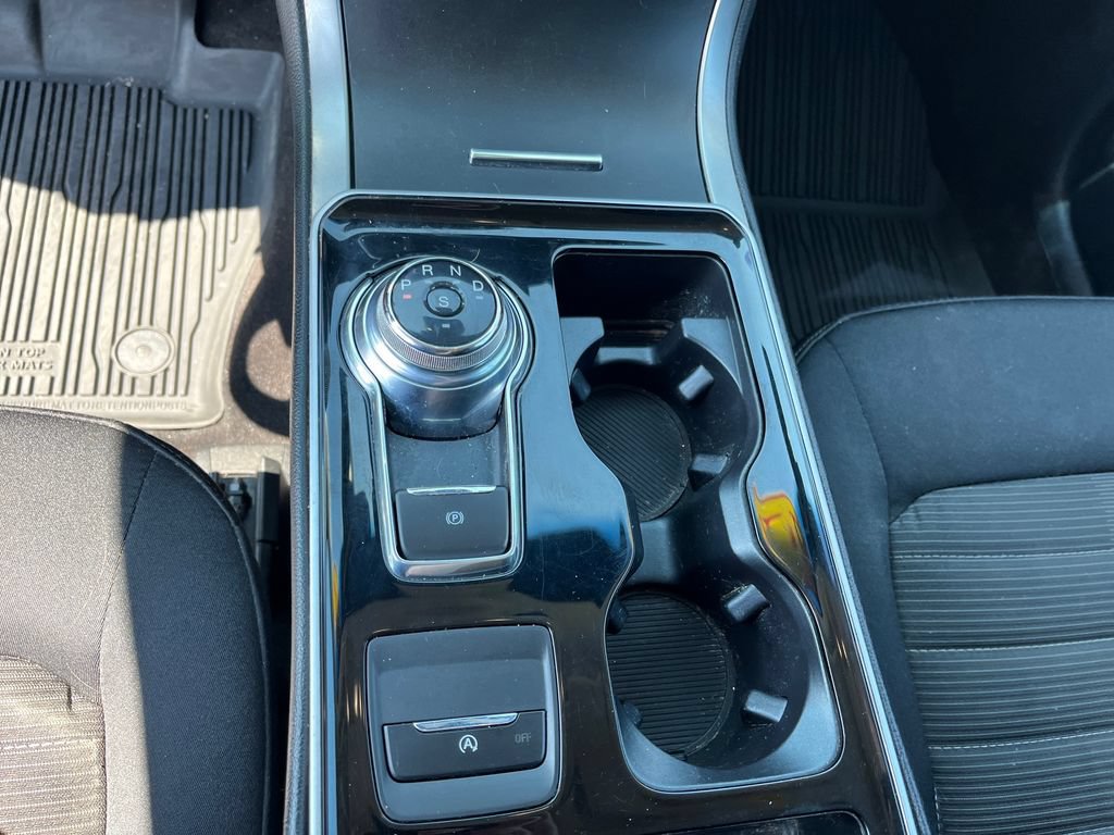 Used 2019 Ford Edge SEL w/ Cold Weather Package AWD/4WD image 18
