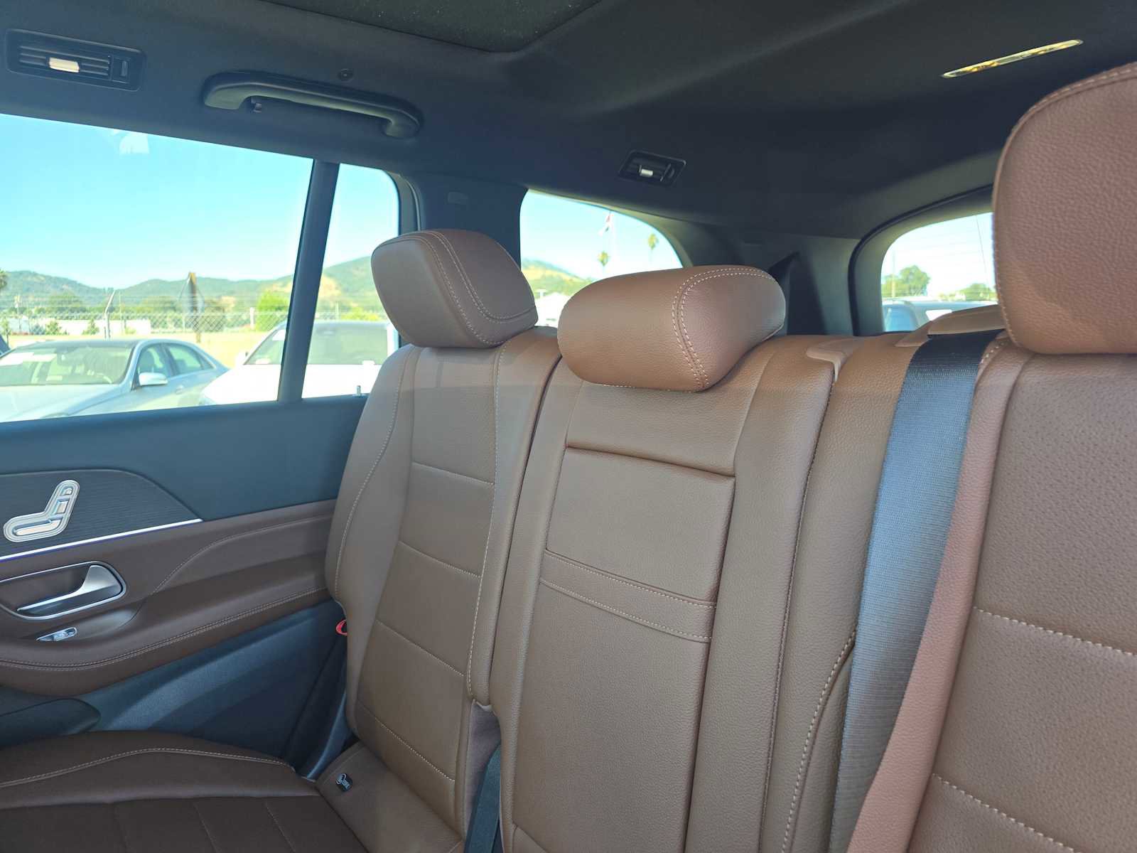 New 2025 Mercedes-Benz GLS 450 4MATIC image 19
