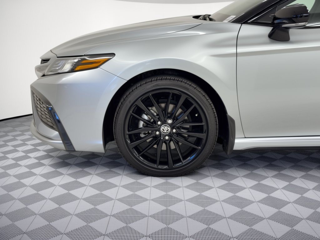 Used 2024 Toyota Camry XSE FWD image 13