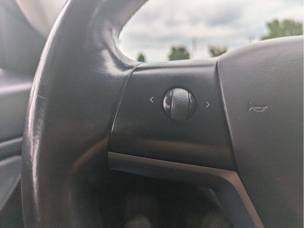 Used 2018 Tesla Model 3 Mid Range image 20