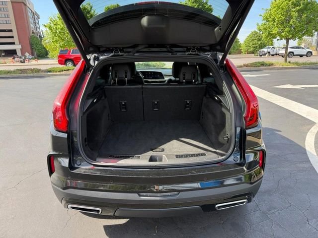 Used 2024 Cadillac XT4 Premium Luxury FWD image 6