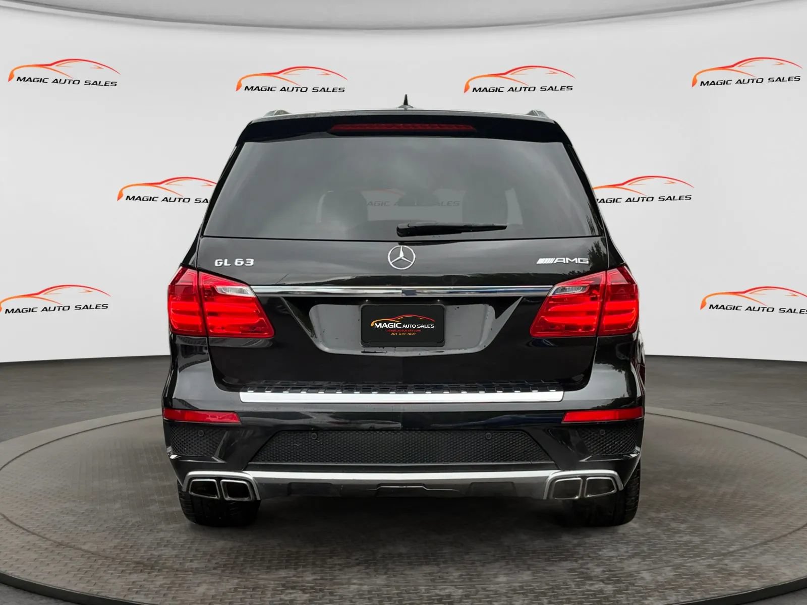 Used 2014 Mercedes-Benz GL 63 AMG 4MATIC image 7