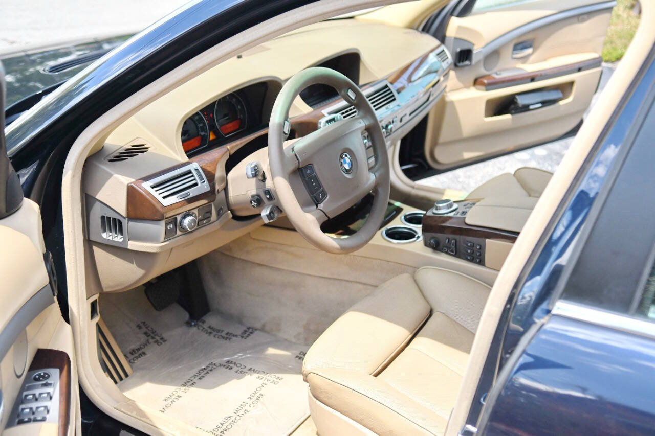 Used 2006 BMW 750Li RWD image 19