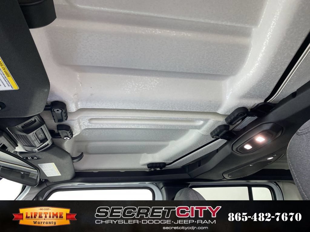 New 2026 Jeep Gladiator Rubicon w/ Steel Power Dome Hood Package AWD/4WD image 28