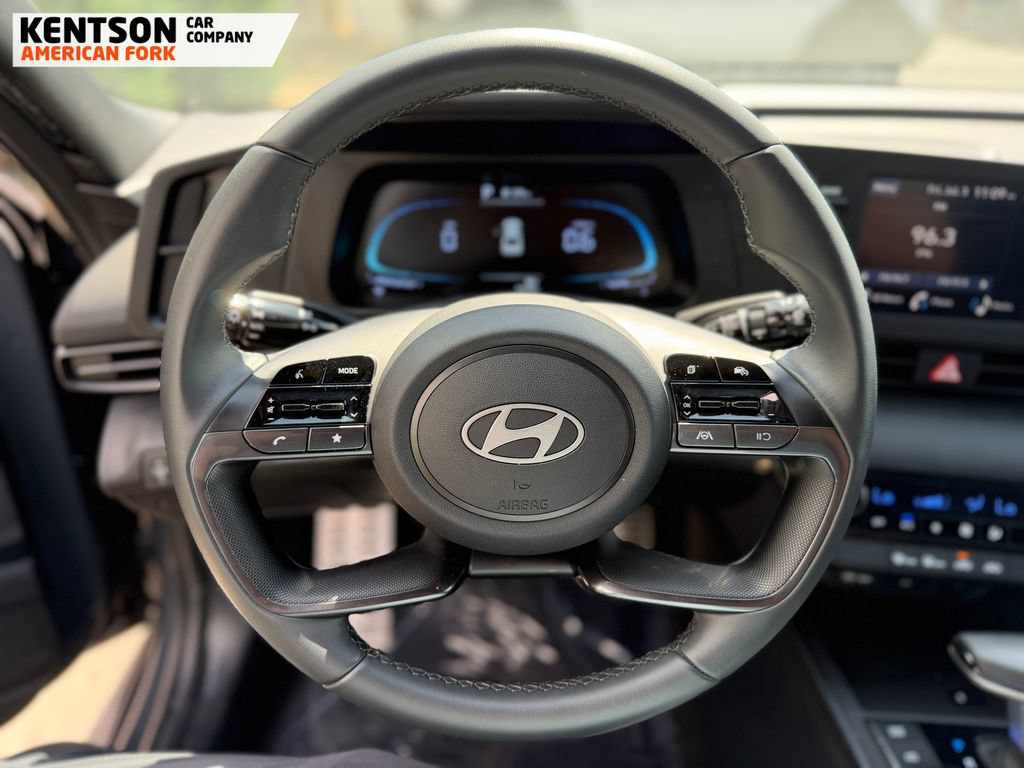 Used 2026 Hyundai Elantra Sport FWD image 14