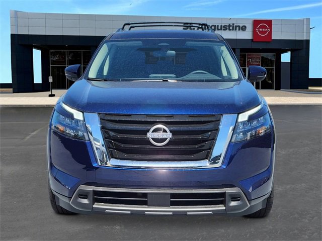 New 2025 Nissan Pathfinder SV image 8