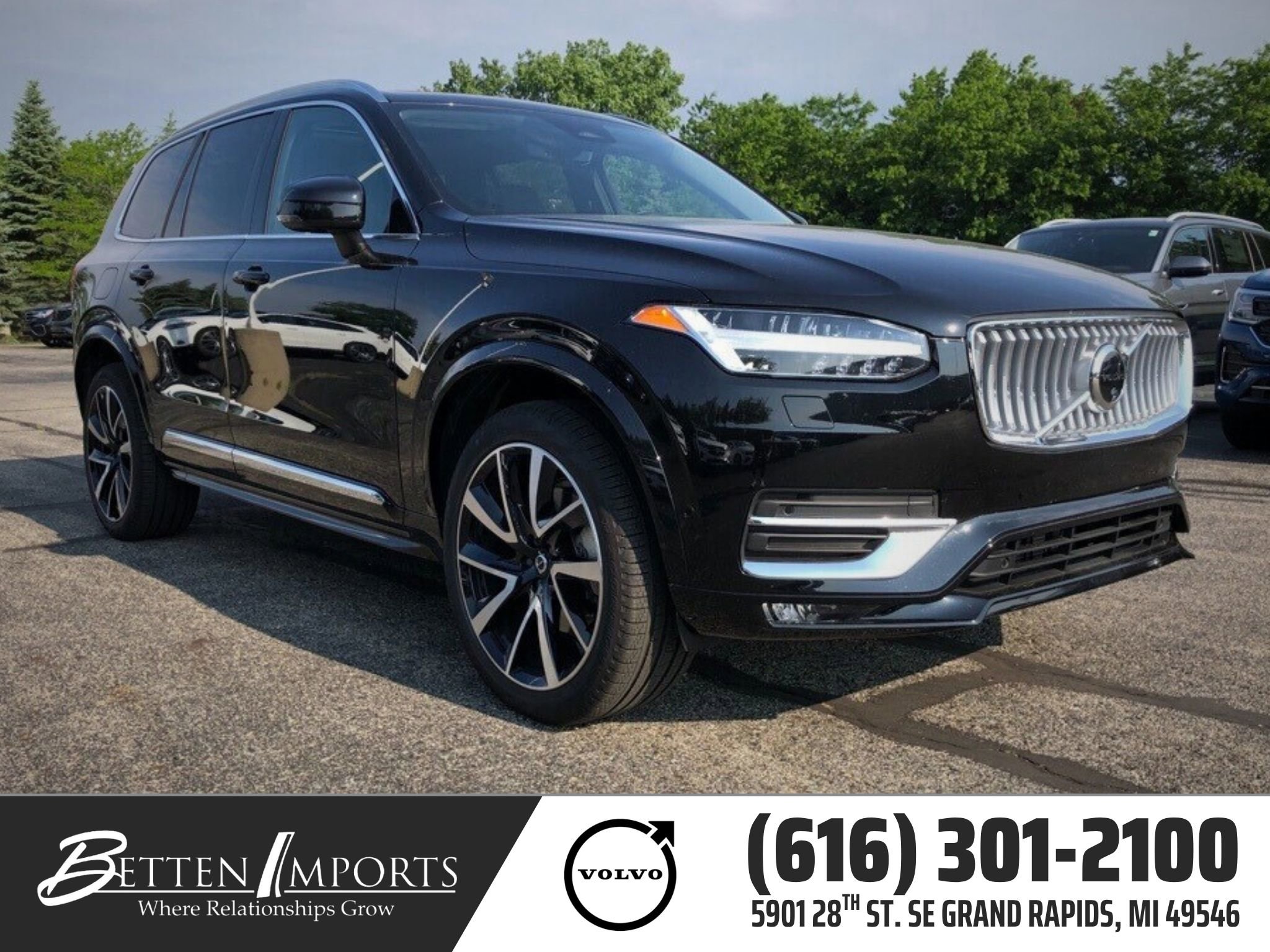 New 2025 Volvo XC90 B6 Plus w/ Protection Package Premier