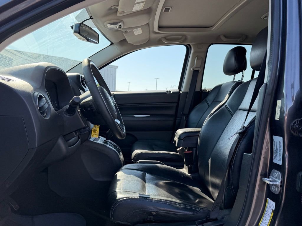 Used 2015 Jeep Compass High Altitude image 12