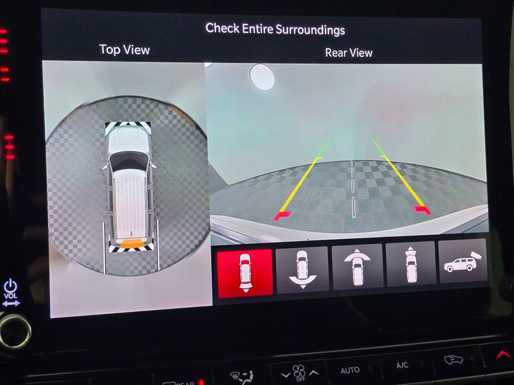 Used 2024 Jeep Grand Wagoneer Series II w/ Quick Order Packagew 28T image 34