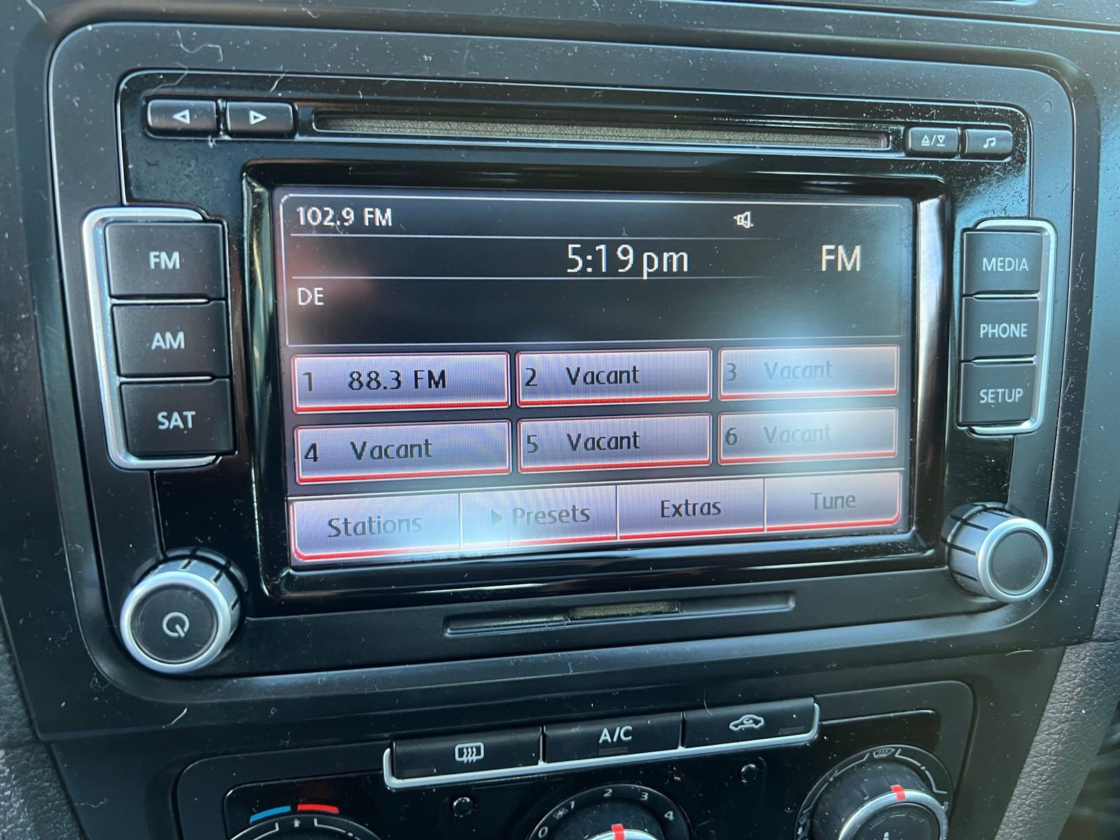 Used 2014 Volkswagen Golf 4-Door image 22