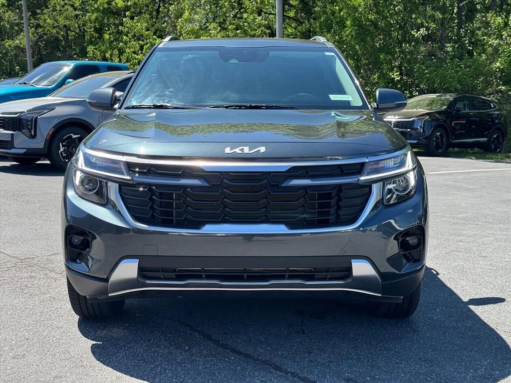 Certified 2025 Kia Seltos EX w/ EX Sunroof Package image 8